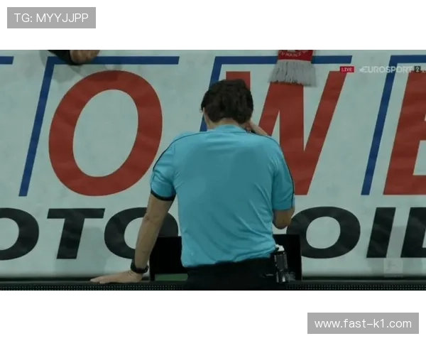 半场哨判罚时机与裁判中场休息规则详解